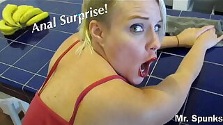 ANAL SURPRISE While She Cleans : I Fuck Her Ass With No Warning!