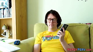 Yorkshire nerd fingers British pussy and sperms